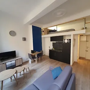 Appartement Hypercentre - Studio Rénové Pour 4 Pers, Salon-de-Provence